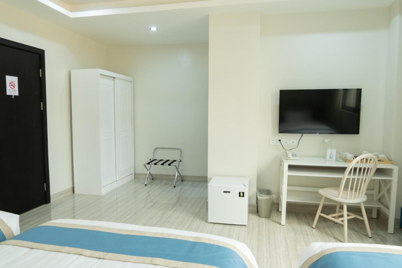Hampton Suites Davao Luaran gambar