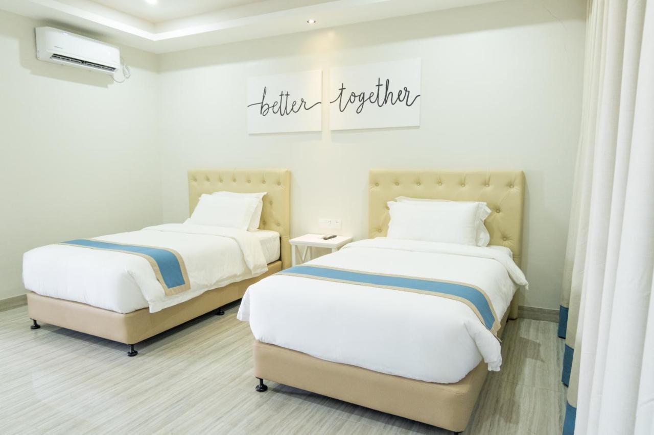 Hampton Suites Davao Luaran gambar